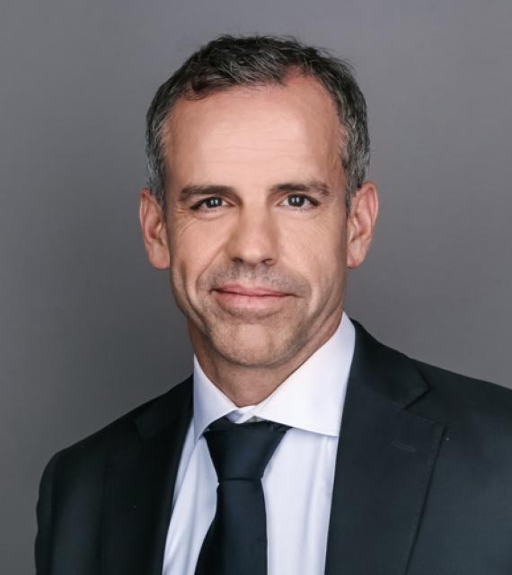 Dr. Ueli Mettler