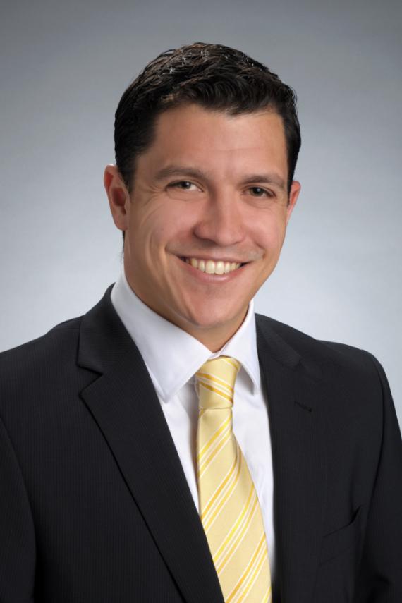 Dr. Christoph Gosdenoz